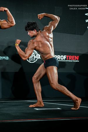 CLASSIC PHYSIQUE ЮНИОРЫ STARS